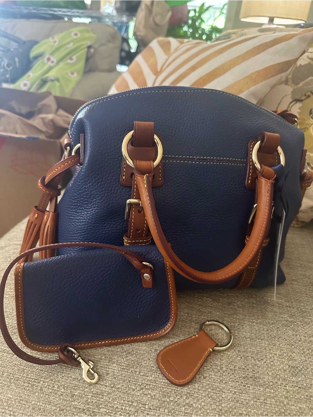 Dooney & Bourke NWT Domed Crossbody Satchel | 3 Piece Set Wristlet & Key Fob - Picture 10 of 15
